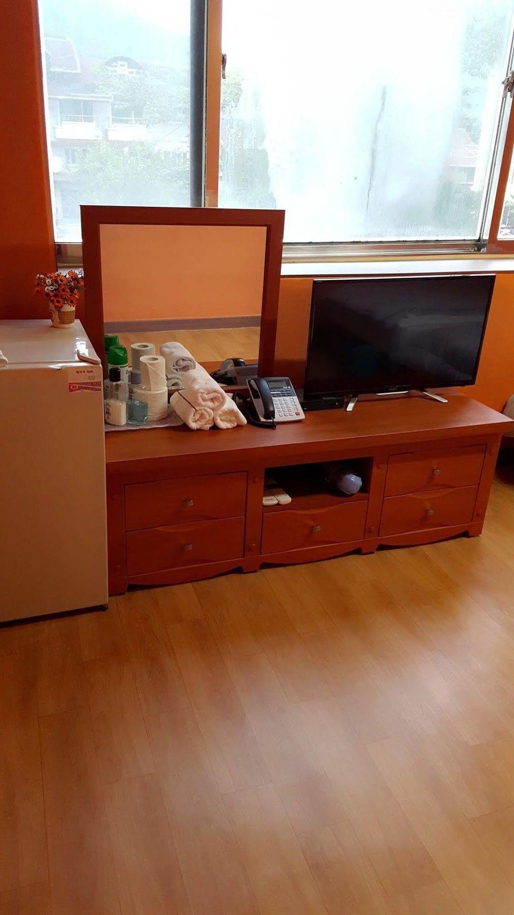 Motel Seoraksan Park Sokcho Esterno foto
